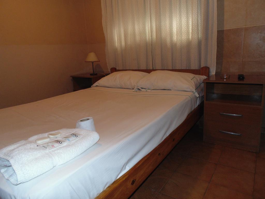 Hotel Plaza Garay Buenos Aires Quarto foto